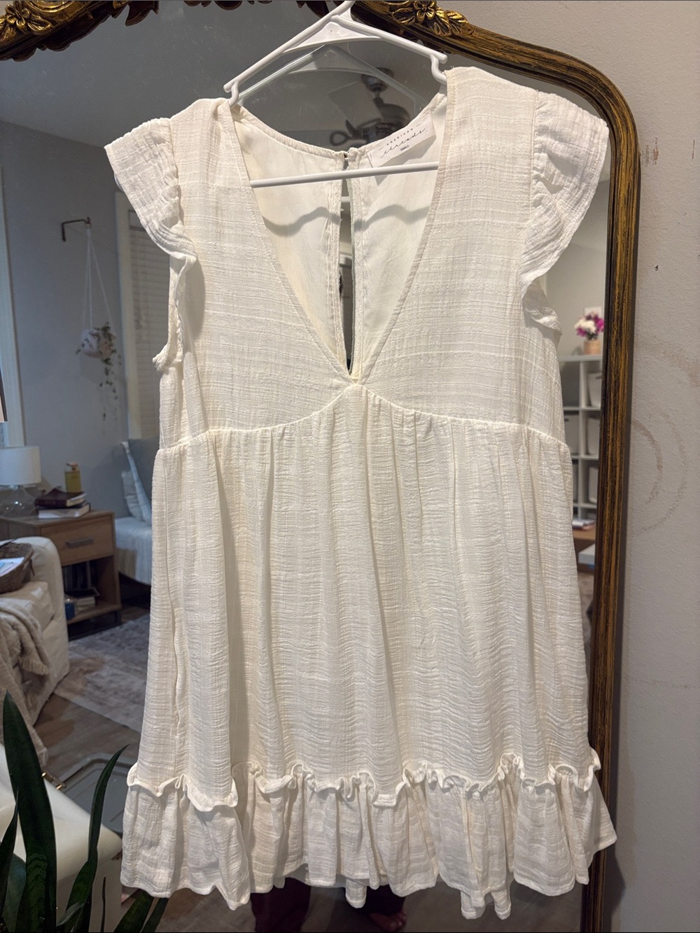 American Threads White V-Neck Ruffle Babydoll Tunic